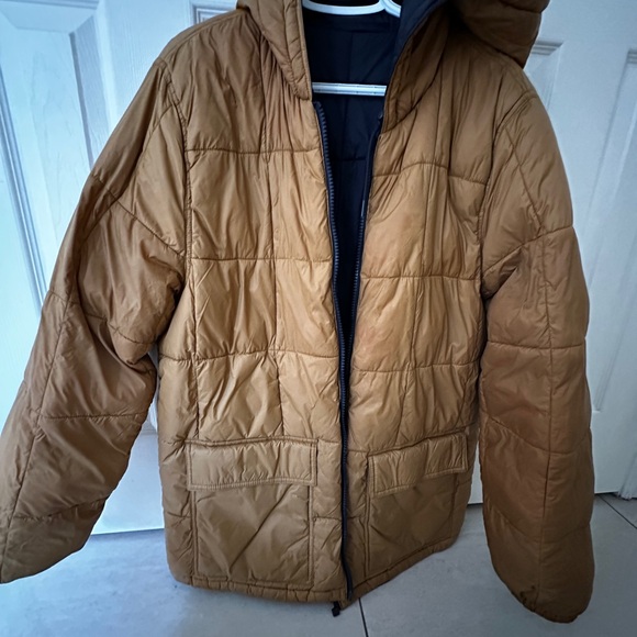 2 sides to wear / blue & tan - Hooded Puffer jacket. Size L/XL for boys15-17. - Picture 1 of 5